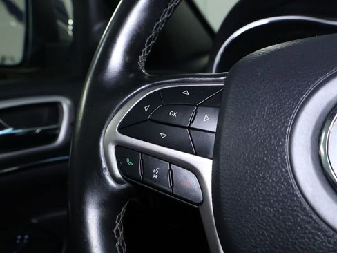 Used 2020 Jeep Grand Cherokee Limited image 24