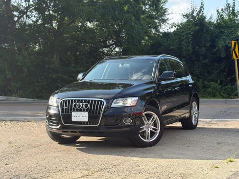 Used 2017 Audi Q5 2.0T Premium Plus w/ Technology Package AWD/4WD image 1