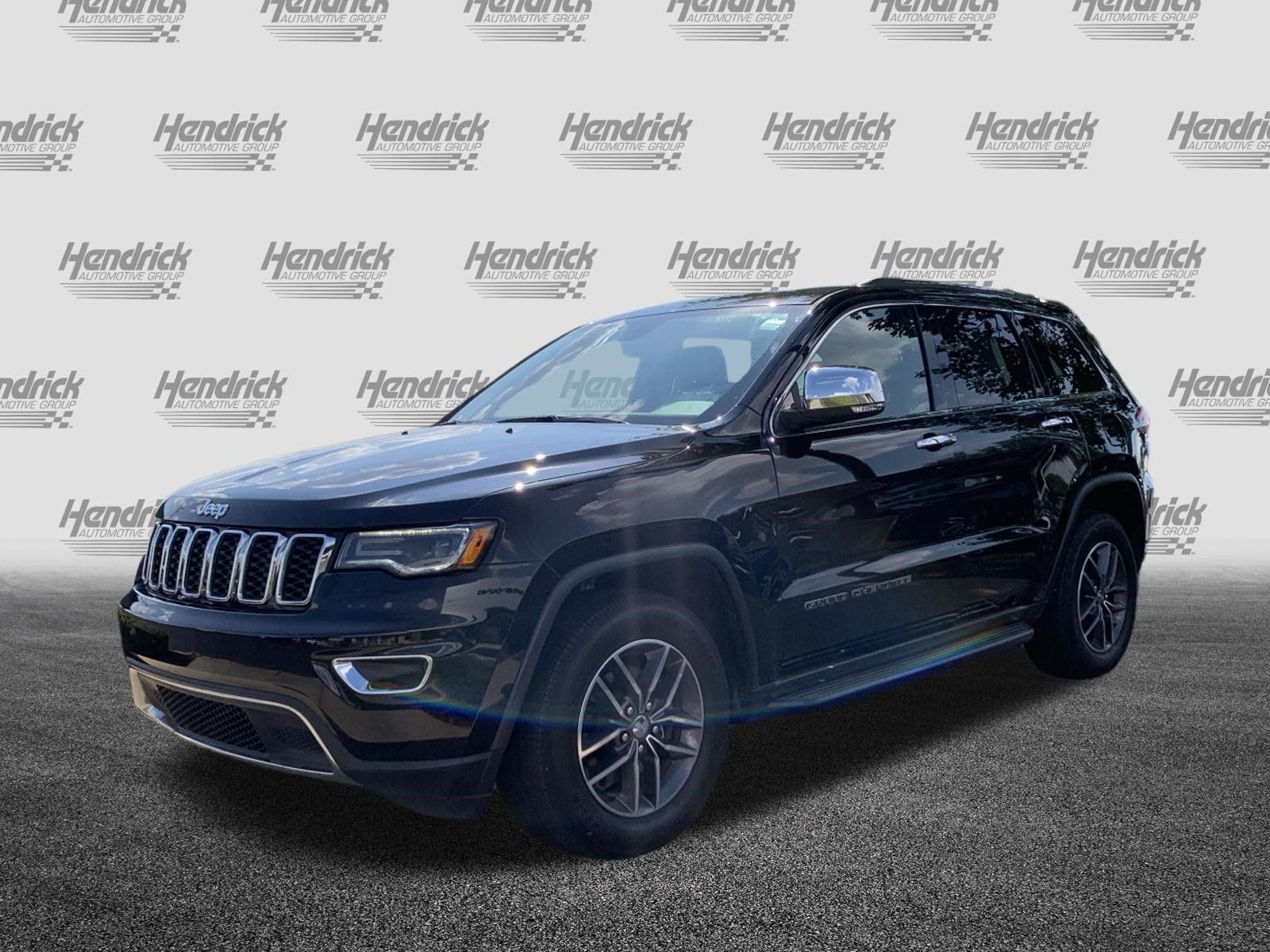 Used 2017 Jeep Grand Cherokee Limited w/ Luxury Group II AWD/4WD image 5