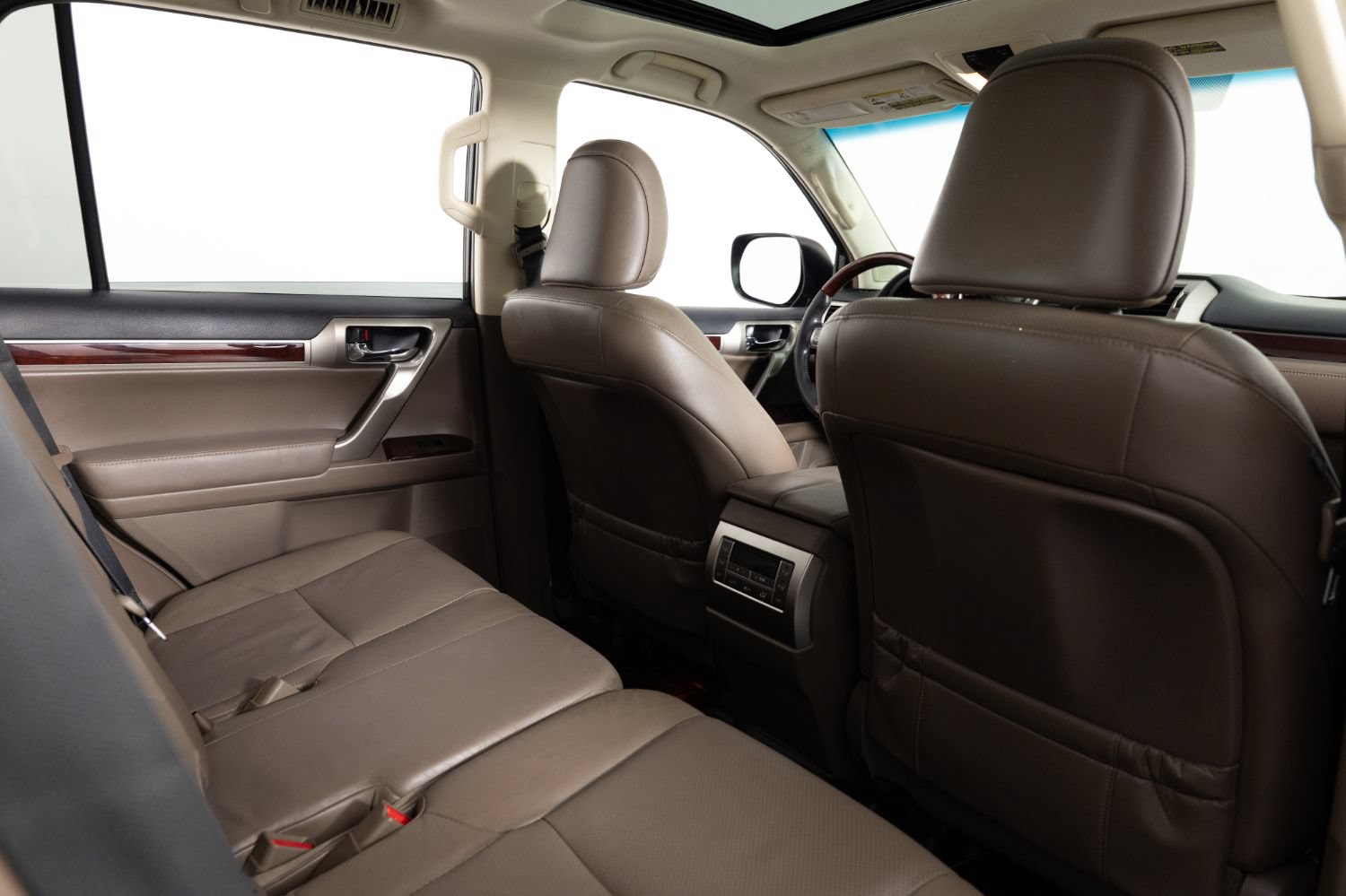 Used 2015 Lexus GX 460 w/ Premium Package AWD/4WD image 22