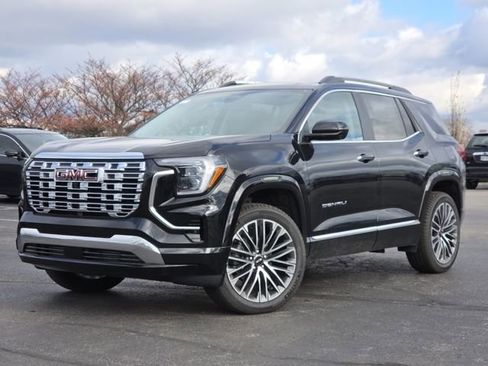 New 2026 GMC Terrain Denali w/ LPO, Floor Liner Package image 2