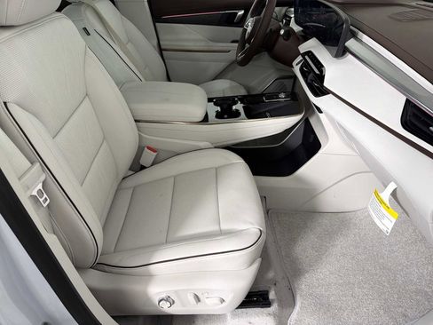 New 2026 Buick Enclave Avenir w/ Super Cruise Package image 12