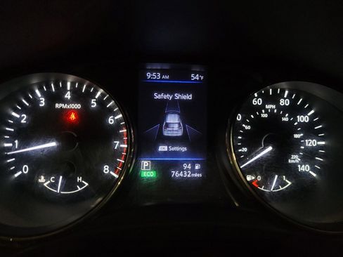 Used 2018 Nissan Rogue SV AWD/4WD image 23
