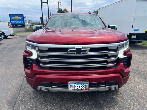 Used 2025 Chevrolet Silverado 1500 High Country w/ Z71 Off-Road Package AWD/4WD image 10