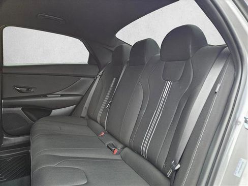 Used 2025 Hyundai Elantra Sport FWD image 16