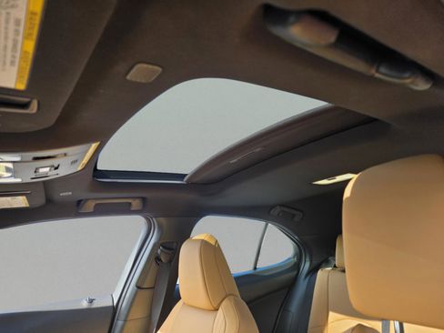 Used 2024 Lexus UX 250h UX 250h Premium image 14