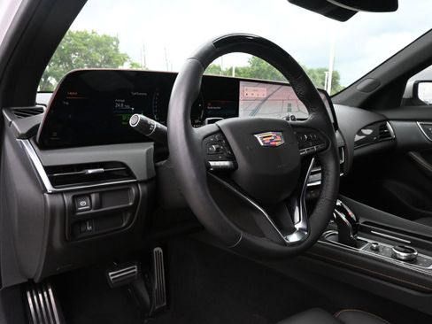 Used 2025 Cadillac CT5 Sport RWD image 16