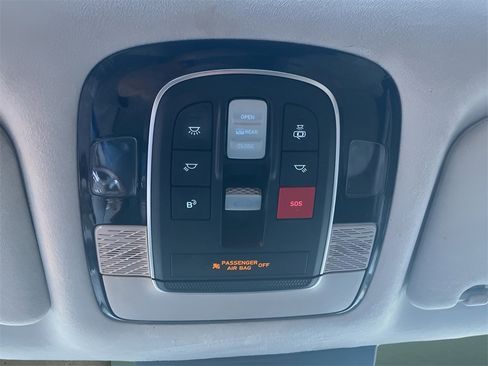 Used 2023 Hyundai Palisade Calligraphy image 31