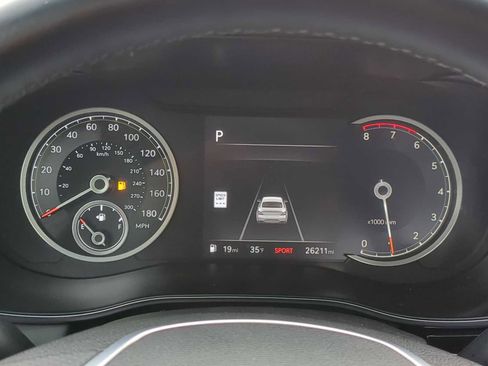 Used 2024 Genesis G70 2.5T image 34