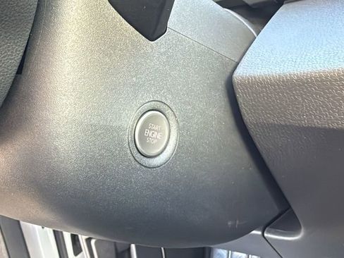 New 2026 Volkswagen ID.4 Pro image 18