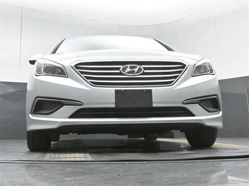 Used 2016 Hyundai Sonata SE image 29