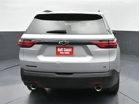 Used 2022 Chevrolet Traverse LT FWD image 29