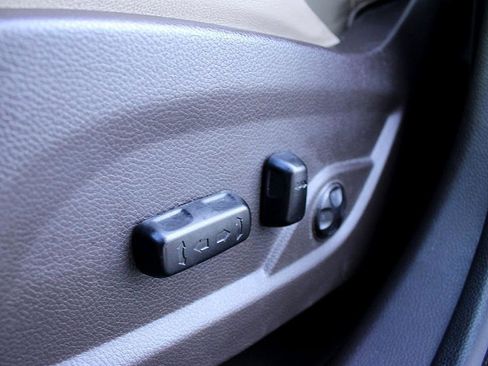 Used 2017 Hyundai Santa Fe Sport image 11