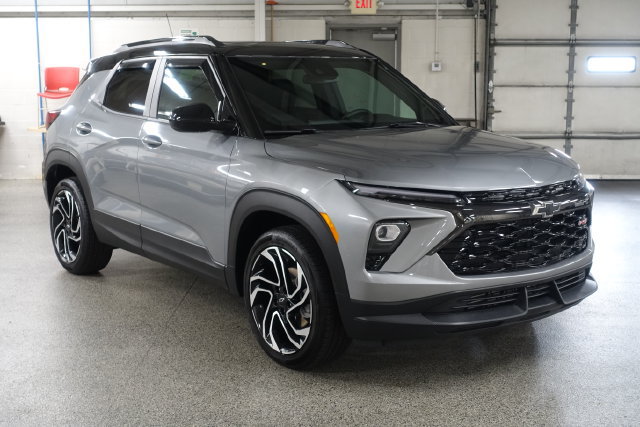 Used 2025 Chevrolet TrailBlazer RS w/ Convenience Package AWD/4WD image 1