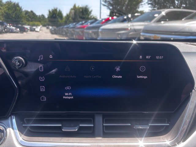 Used 2025 Chevrolet Trax LT FWD image 22