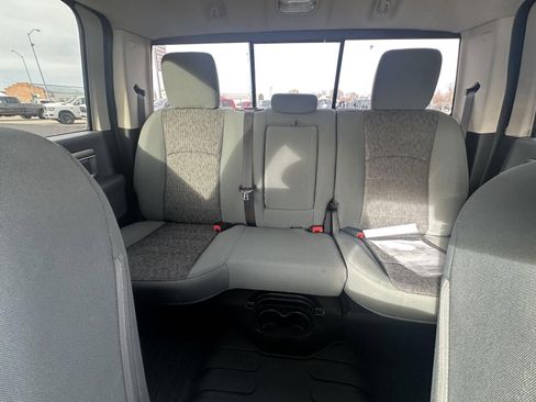 Used 2015 RAM 2500 Big Horn image 31