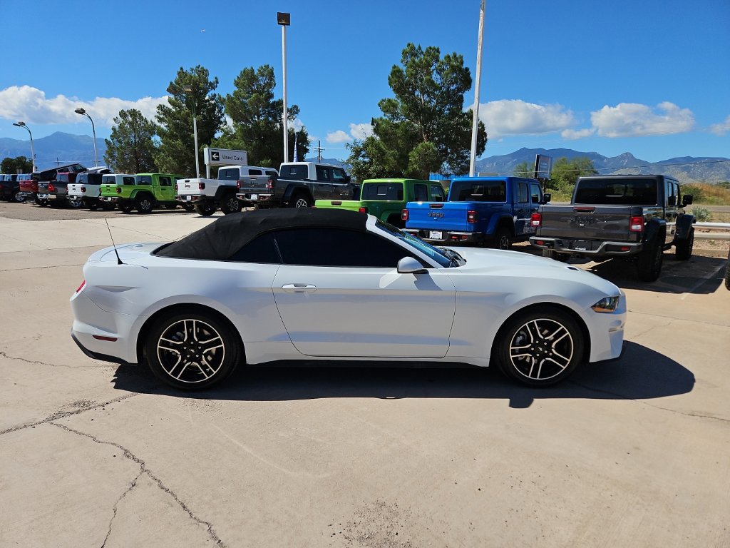 Used 2022 Ford Mustang Premium RWD image 4