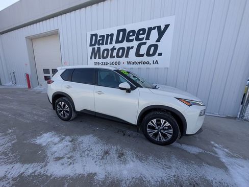 Used 2022 Nissan Rogue SV image 34