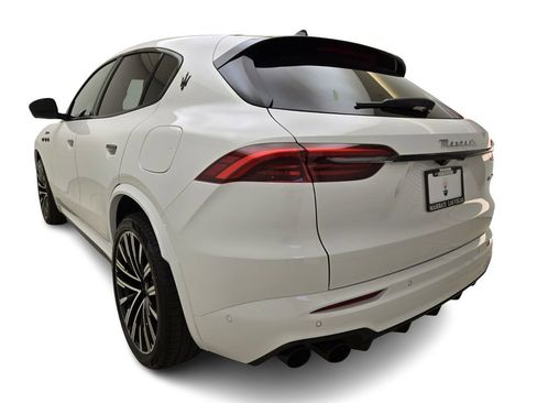 New 2025 Maserati Grecale Modena image 9