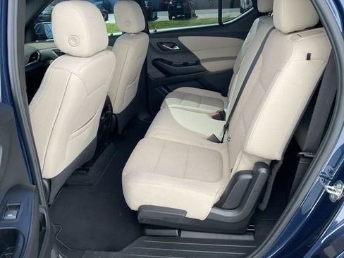 Used 2023 Chevrolet Traverse LS w/ Safety Package image 16