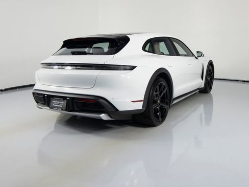 Certified 2022 Porsche Taycan 4 Cross Turismo AWD/4WD image 10