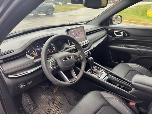 Used 2023 Jeep Compass Trailhawk w/ Trailhawk Convenience Group image 13