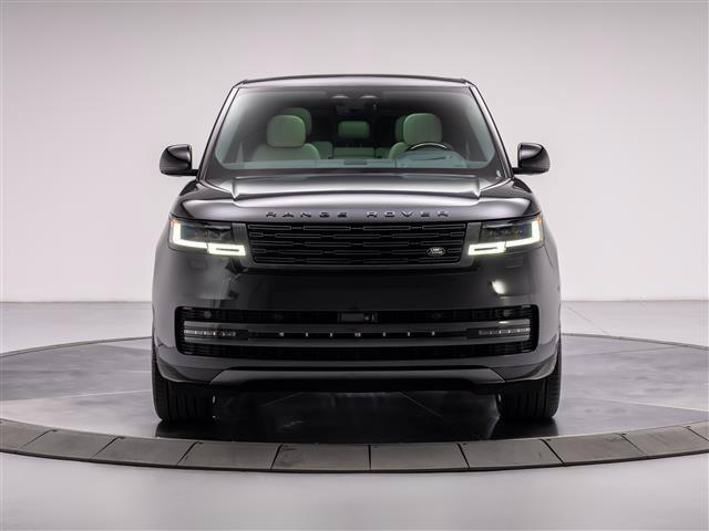 Used 2025 Land Rover Range Rover Long Wheelbase SE AWD/4WD image 8