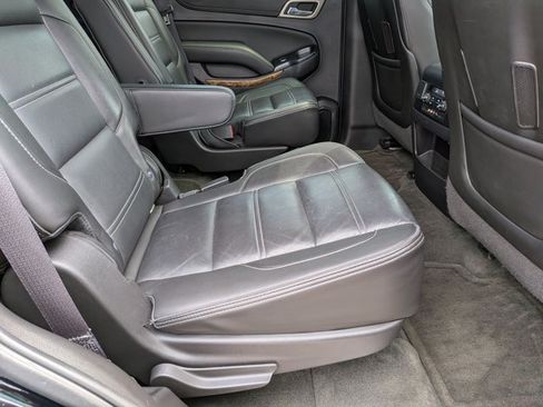 Used 2015 GMC Yukon Denali w/ Touring Package AWD/4WD image 21