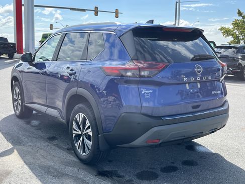 Used 2023 Nissan Rogue SV w/ SV Premium B Package AWD/4WD image 9