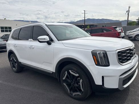 Used 2023 Kia Telluride S w/ S Sunroof Package image 1