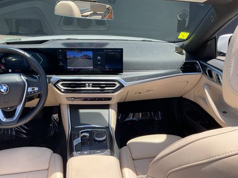 Used 2024 BMW 430i Convertible w/ Premium Package RWD image 16