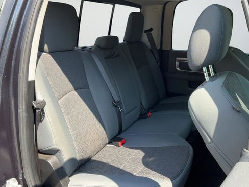 Used 2015 RAM 1500 Big Horn RWD image 21