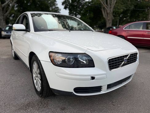Used 2005 Volvo S40 2.4i FWD image 3
