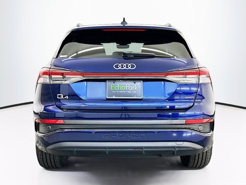 Used 2022 Audi Q4 e-tron Prestige image 7