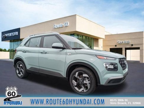 Used 2026 Hyundai Venue SEL FWD image 1
