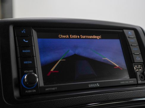 Used 2019 Dodge Grand Caravan SXT w/ Blacktop Package FWD image 30