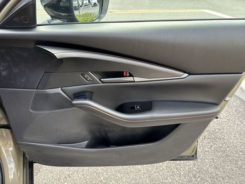 New 2024 MAZDA CX-30 Carbon image 44