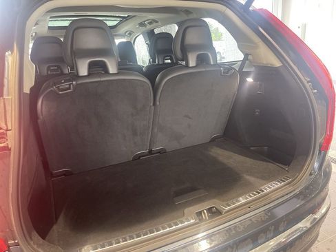 Used 2024 Volvo XC90 B6 Plus AWD/4WD image 2