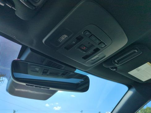 Used 2025 Toyota Camry XSE FWD image 27