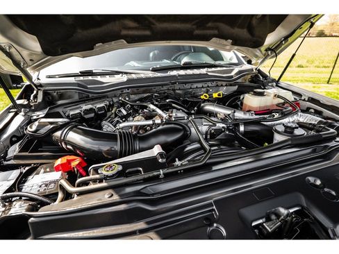 Used 2018 Ford F250 Lariat w/ Lariat Ultimate Package image 39