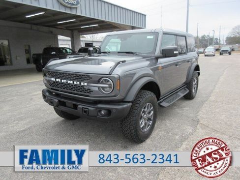 New 2025 Ford Bronco Badlands AWD/4WD image 1