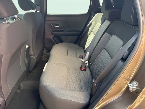 New 2026 Nissan Kicks SV w/ SV Premium Package FWD image 9