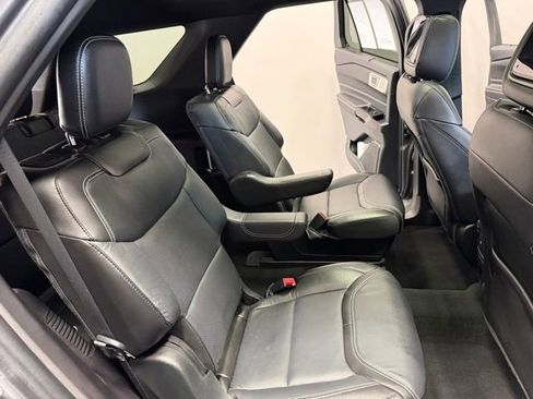 Used 2022 Ford Explorer ST w/ Equipment Group 401A AWD/4WD image 28