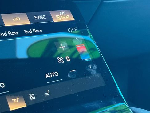 Used 2026 Cadillac Vistiq Sport w/ LPO, Floor Liner Package image 30