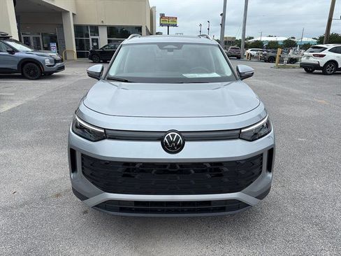 New 2026 Volkswagen Tiguan SE FWD image 8