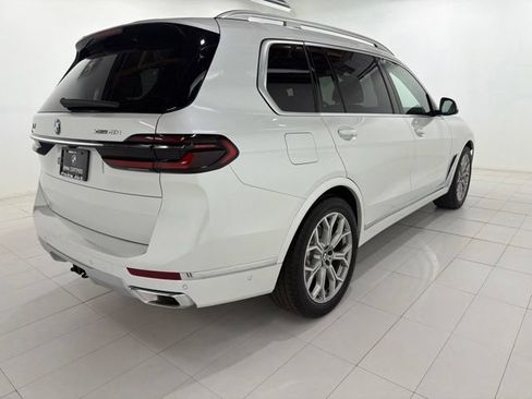 Certified 2024 BMW X7 xDrive40i w/ Climate Comfort Package AWD/4WD image 5
