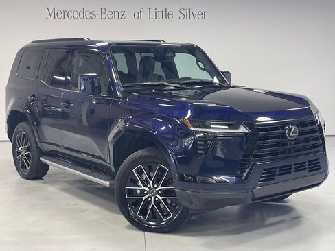 Used 2025 Lexus GX 550 w/ Accessory Package (2T) AWD/4WD image 8