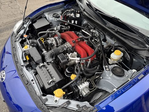 Used 2017 Toyota 86 image 11