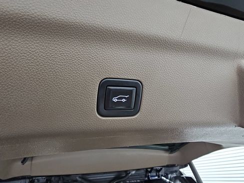 Used 2022 GMC Yukon Denali AWD/4WD image 39
