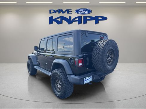 Used 2018 Jeep Wrangler Unlimited Sport S AWD/4WD image 5